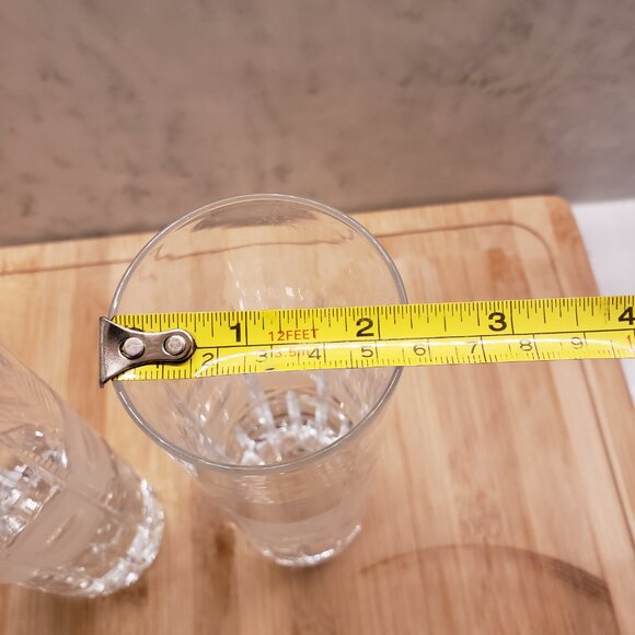 2 vintage tall skinny intricate glasses - Picture 5 of 6